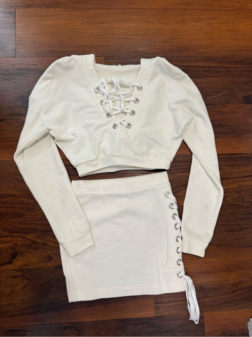 Mistress Rocks Women's Cream Lace-Up Crop Top & Skirt Set
